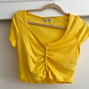 Bring you yellow top size S/M , never worn
